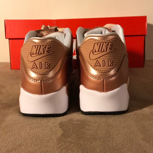 Nike shoes - Picture 3 of 7